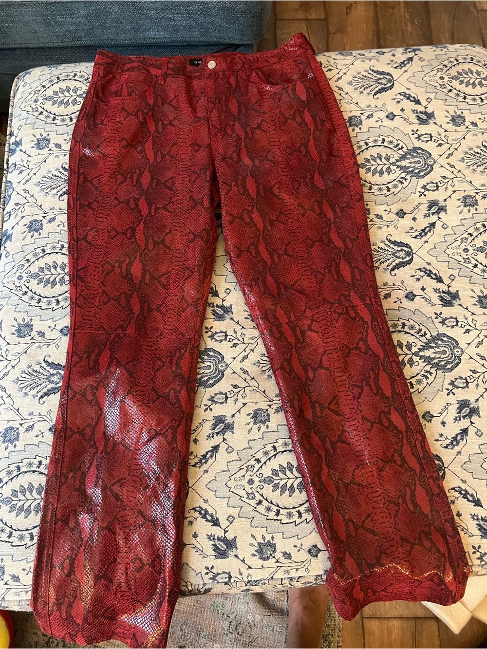 Women’s Red Snake-Print 5 pocket pants size 10